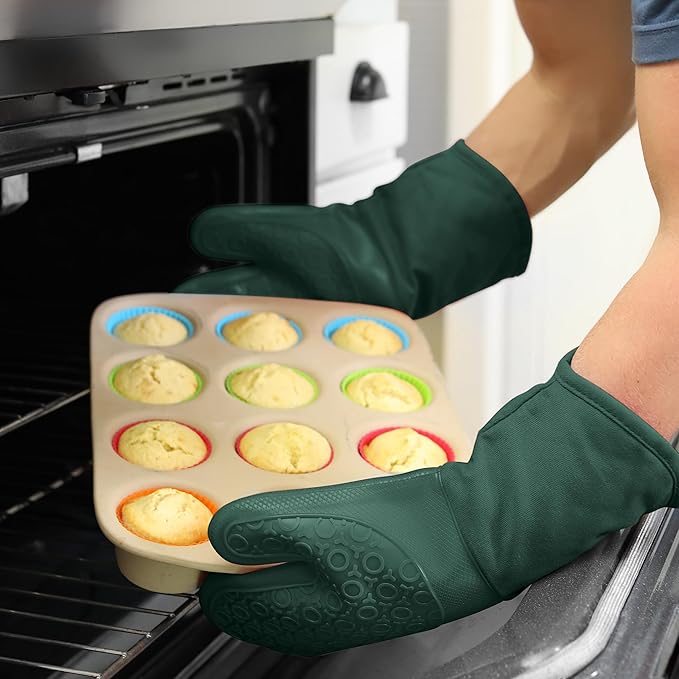 BPA-Free Silicone Oven Mitts Ultra Heat Resistant up to 500°F - Oven Mitts with Thick Cotton Liner - Long Slip Resistant Pot Holders, Flexible Oven Gloves - Green 13.7