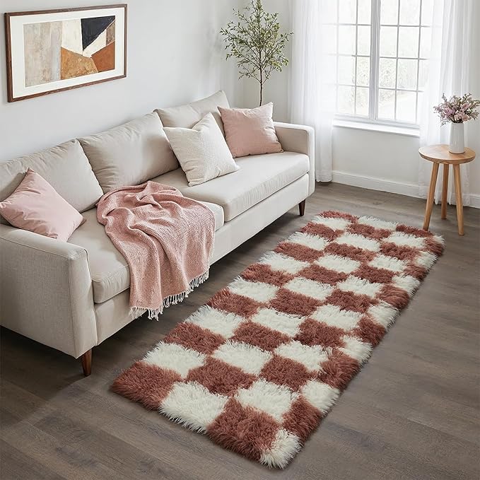 Checkered Area Rug 2x6 for Bedroom, Rose Pink Modern Shag Rug Super Soft Runner Carpet Washable Fluffy Rugs for Living Room Bedside Sofa Home Dorm Decor Aesthetic