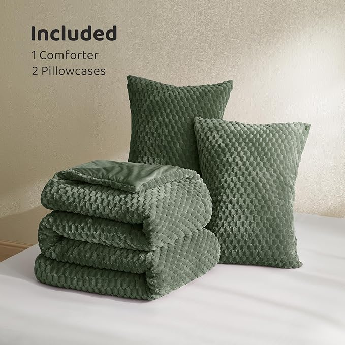 Petrichor Fluffy Twin Comforter Set - Ultra-Soft Green Flannel Thick Comforter for Queen Bed, Luxury Warm Bedding Set for Winter & Fall, Cozy Fuzzy Bed Set 2 Pieces (1 Comforter & 1 Pillowcase)