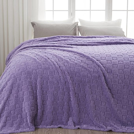 NEWCOSPLAY Super Soft Queen Blanket Lavender Premium Silky Flannel Fleece 3D Heart Checkered Lightweight Bed Blanket All Season Use (Lavender Heart, Queen(90"x90"))