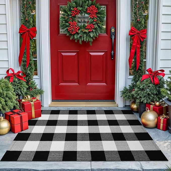 KOZYFLY Buffalo Plaid Area Rugs 27.5x43 Inches Black and White Checkered Rug Washable Front Door Mat Hand Woven Cotton Outdoor Rug Small Rug for Front Porch Kitchen Entryway Patio Bathroom