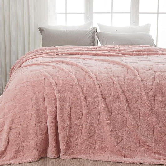 NEWCOSPLAY Super Soft Queen Blanket Pink Love Premium Silky Flannel Fleece 3D Heart Checkered Lightweight Bed Blanket All Season Use (Pink Love, Queen(90"x90"))