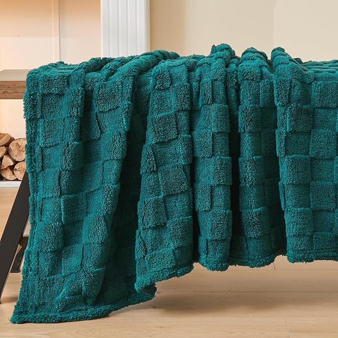 NEWCOSPLAY Super Soft Throw Blanket Dark Teal Premium Silky Flannel Fleece 3D Checkered Lightweight Bed Blanket All Season Use (Dark Teal Checkered, Throw(50"x70"))