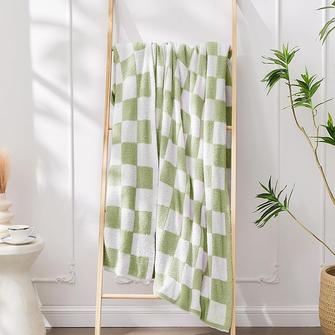 Checkered Super Soft Luxurious Warm Blanket for Couch Reversible Blanket for Bed Sofa 50x60 Inches Checkered Pattern Green and White