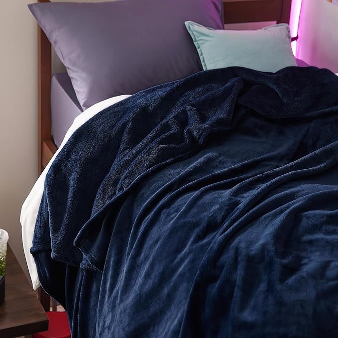 Bedsure GentleSoft Twin XL Fleece Blanket Dorm Bedding - Lightweight Soft Cozy Blankets for Bed, Sofa, Couch, Travel, Camping, Navy, 66"x90"