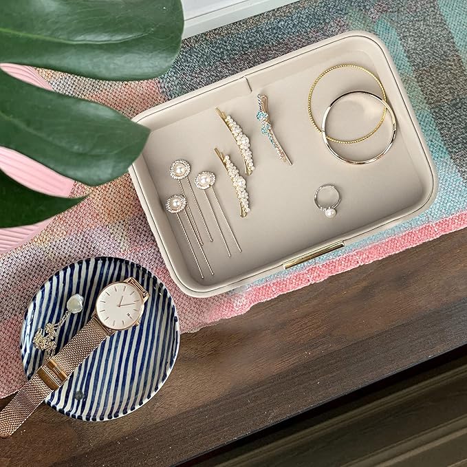 SANZIE Luxury Leather Tray Desktop Storage Catchall Organizer Decorative Tray for Entryway Table to Hold Jewelry Watch Keys Phone Wallet (Metal Glided, Grey)