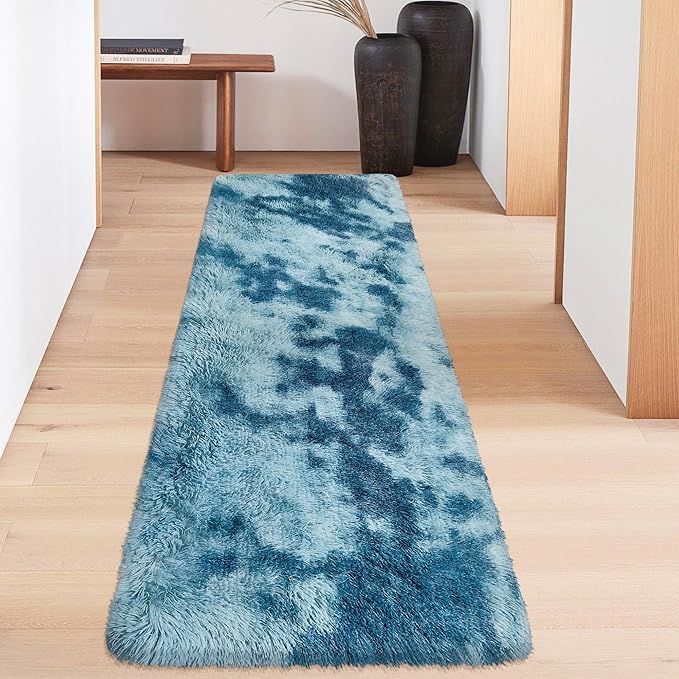 Super Soft Fluffy Living Room Area Rug 2x6 ft Tie-Dyed Light Blue Shaggy Furry Carpet Washable Non-Slip Floor Rugs Bedroom Bedside Nursery Rug Fuzzy Girls Boy Dorm Home Decor Aesthetic