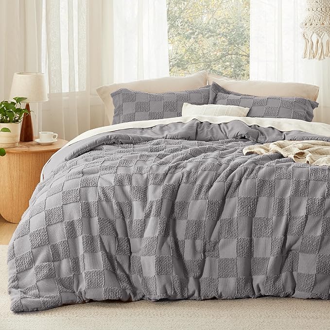 Bedsure Queen Size Comforter Set Grey, Boho Tufted Bed Set, Checkered Farmhouse Shabby Chic Bedding, 3 Pieces, 1 Plaid Geometric Comforter and 2 Pillow Shams