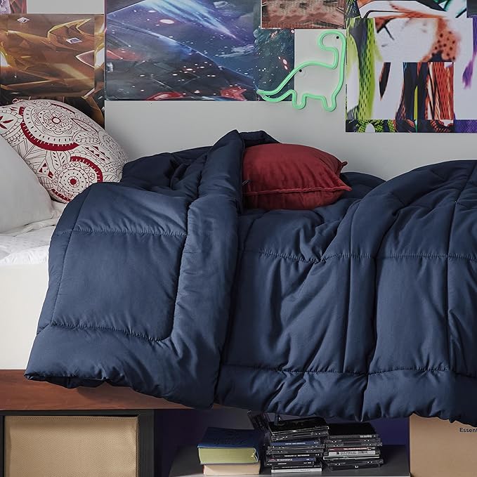 Bedsure Comforter Duvet Insert - Quilted Comforters Twin Size, All Season Duvet, GentleSoft Down Alternative Bedding, with 8 Tabs, Gifts for Women/Men, Navy Blue, Twin 88 x 68 Inches
