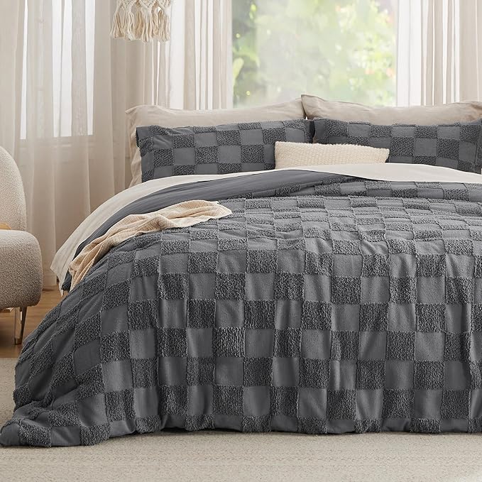 Bedsure Twin/Twin XL Comforter Set Dark Grey, Boho Tufted Bed Set, Checkered Farmhouse Shabby Chic Bedding, 2 Pieces, 1 Plaid Geometric Comforter and 1 Pillow Sham