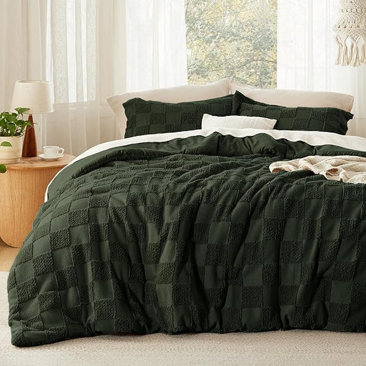 Bedsure California King Size Comforter Set Dark Olive Green, Boho Tufted Bed Set, Checkered Farmhouse Shabby Chic Bedding, 3 Pieces, 1 Plaid Geometric Comforter and 2 Pillow Shams