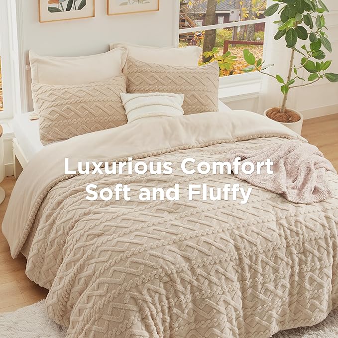 Bedsure King Size Fluffy Comforter Set, Warm Sand Plush Fleece Bed Set King, Luxury Jacquard Farmhouse Boho Soft Warm Bedding for Winter, 1 Comforter (104"x90") and 2 Pillowcases (20"x36")