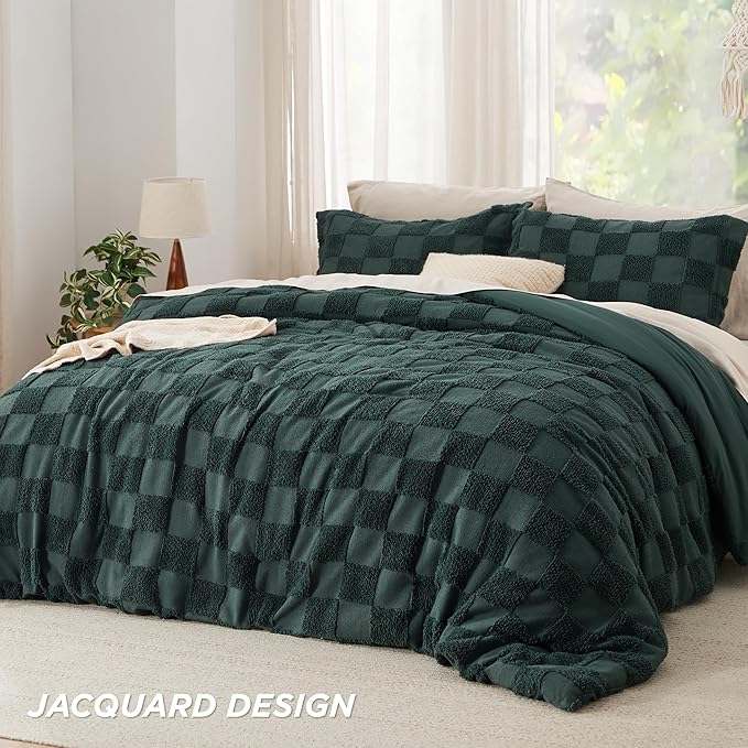 Bedsure Queen Size Comforter Set Emerald, Boho Tufted Bed Set, Checkered Farmhouse Shabby Chic Bedding, 3 Pieces, 1 Plaid Geometric Comforter and 2 Pillow Shams