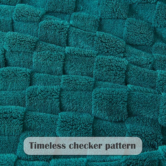 NEWCOSPLAY Super Soft Twin Blanket Dark Teal Premium Silky Flannel Fleece 3D Checkered Lightweight Bed Blanket All Season Use (Dark Teal Checkered, Twin(60"x80"))