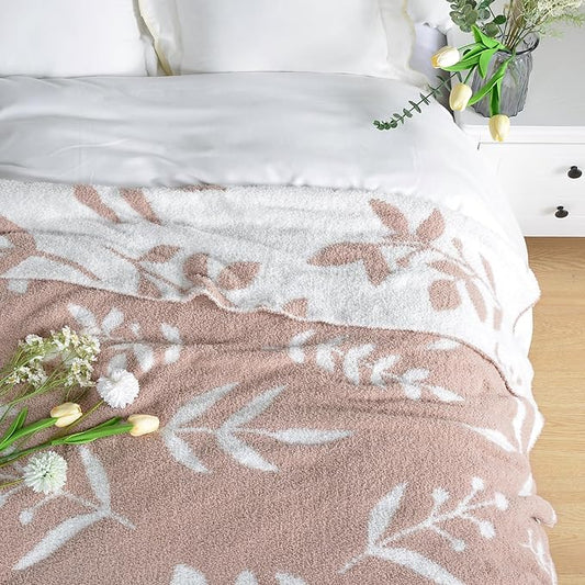 Leaf Pattern Throw Blanket Soft Cozy Spring Blanket for Bed, Couch, Sofa Lightweight Breathable Stylish Seasonal Home Decor Blanket Dusty Rose 60x80 Inches