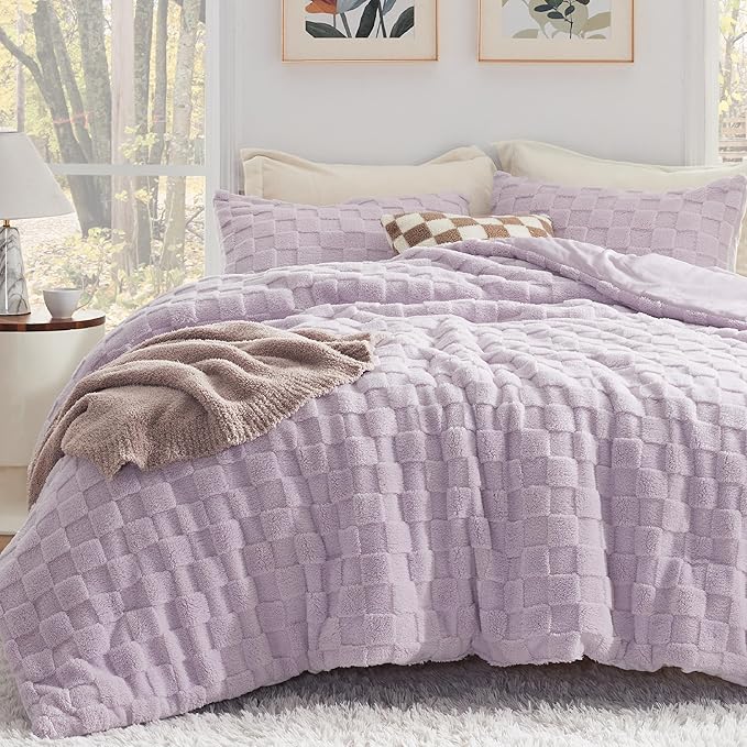 Bedsure Queen Fluffy Comforter Set, Light Purple Plush Fleece Bed Set, Checkered Farmhouse Boho Soft Warm Bedding for Winter, 3 Pieces, 1 Comforter (90"x90") and 2 Pillowcases (20"x26")