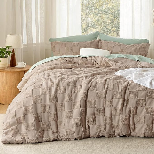 Bedsure California King Size Comforter Set Khaki, Boho Tufted Bed Set, Checkered Farmhouse Shabby Chic Bedding, 3 Pieces, 1 Plaid Geometric Comforter and 2 Pillow Shams