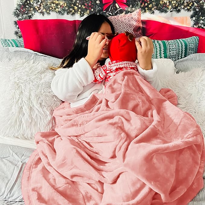 Bedsure GentleSoft Fleece Throw Blanket for Couch Pink - Lightweight Plush Fuzzy Cozy Soft Blankets and Throws for Sofa, 50x60 inches