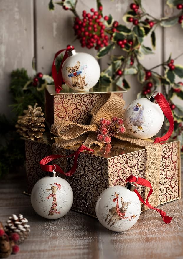 Royal Worcester Christmas Tree Ornament - Ho Ho Ho Bauble with Giraffe Motif, Fine Bone China Festive Holiday Decorations, Hand-Painted Whimsical Animal Theme for Seasonal Home Decor