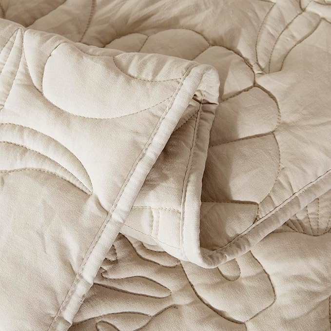 WDCOZY Coastal Beach Beige Twin Size Quilt Bedding Sets, Nautical Tropical Ocean Bedspread, Scallop Seashell Soft Coverlet, Lightweight Summer Thin Comforter for All Season