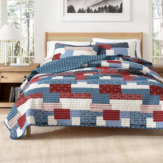 Great Bay Home 3-Piece Full/Queen Microfiber Quilt Set with Shams - Americana Patchwork Reversible Design - Lightweight, All-Season, Layerable Bedding Set