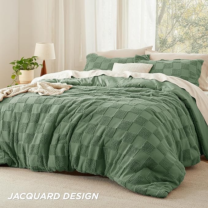 Bedsure King Size Comforter Set Green, Boho Tufted Bed Set, Checkered Farmhouse Shabby Chic Bedding, 3 Pieces, 1 Plaid Geometric Comforter and 2 Pillow Shams