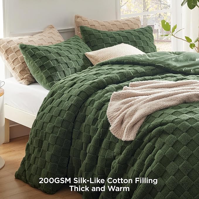 Bedsure Queen Fluffy Comforter Set, Olive Green Plush Fleece Bed Set, Checkered Farmhouse Boho Soft Warm Bedding for Winter, 3 Pieces, 1 Comforter (90"x90") and 2 Pillowcases (20"x26")
