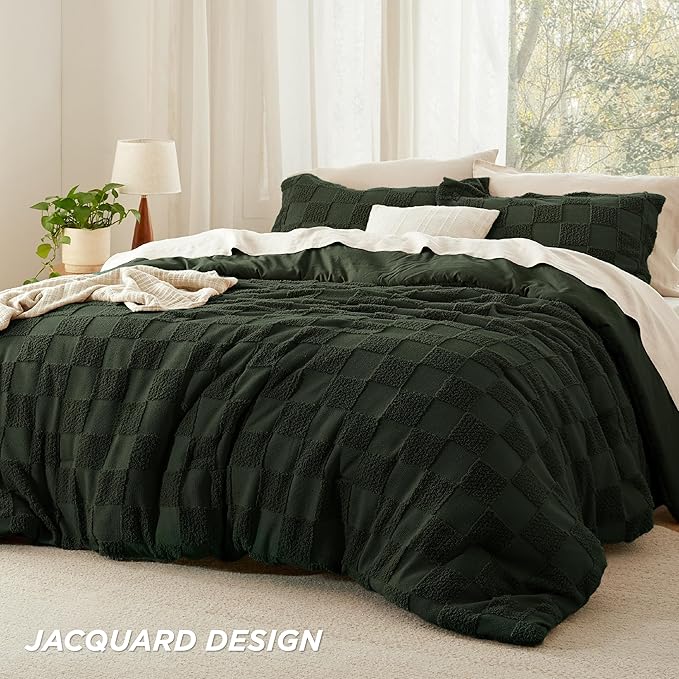 Bedsure Queen Size Comforter Set Dark Olive Green, Boho Tufted Bed Set, Checkered Farmhouse Shabby Chic Bedding, 3 Pieces, 1 Plaid Geometric Comforter and 2 Pillow Shams