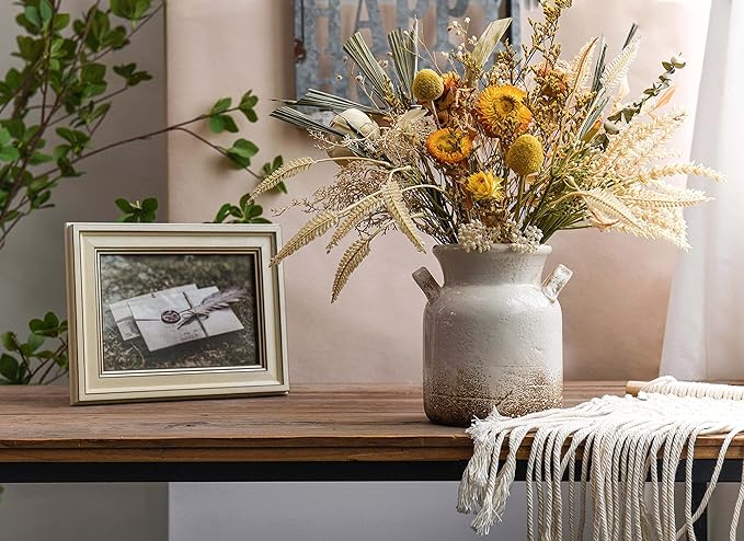 Quoowiit Ceramic Rustic Farmhouse Vase, Distressed Decorative Flower Vase for Home Decor, Ideal Shelf Decor, White Boho Vase for Living Room Bedroom Kitchen Office Decor Centerpiece Table Decorations