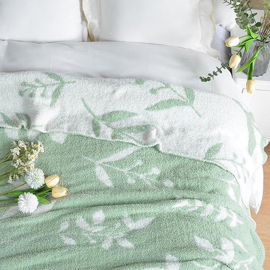 Leaf Pattern Throw Blanket Soft Cozy Spring Blanket for Bed, Couch, Sofa Lightweight Breathable Stylish Seasonal Home Decor Blanket Sage Green 60x80 Inches