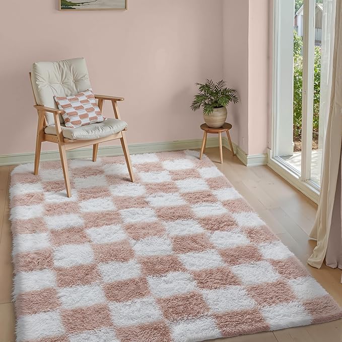 Checkered Rug 5x7 for Living Room, Pink and White Modern Shag Rug Super Soft Washable Indoor Fuzzy Carpet Non-Slip Fluffy Rugs for Bedroom Home Aesthetic Decor