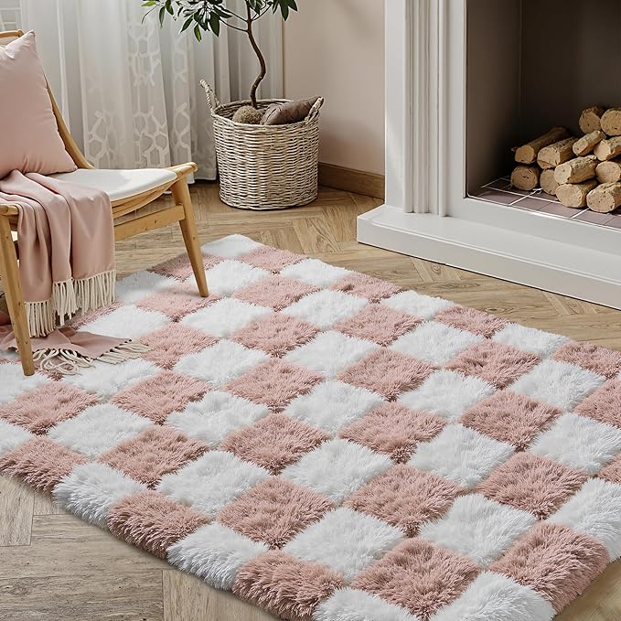Checkered Rug 3x5 for Living Room, Pink and White Modern Shag Rug Super Soft Washable Indoor Fuzzy Carpet Non-Slip Fluffy Rugs for Bedroom Home Aesthetic Decor