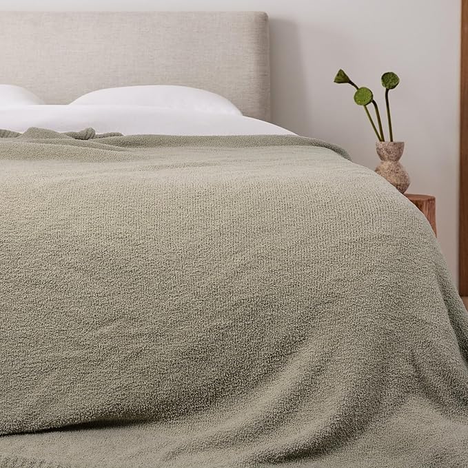 JOOJA Taupe Blanket Warm Queen Size Fuzzy Knitted Blanket, Oversized Luxury Bed Blankets, Soft Queen Blanket for Bed, Lightweight Plush Blanket Queen Size for Cozy Nights (Taupe, 90x90)