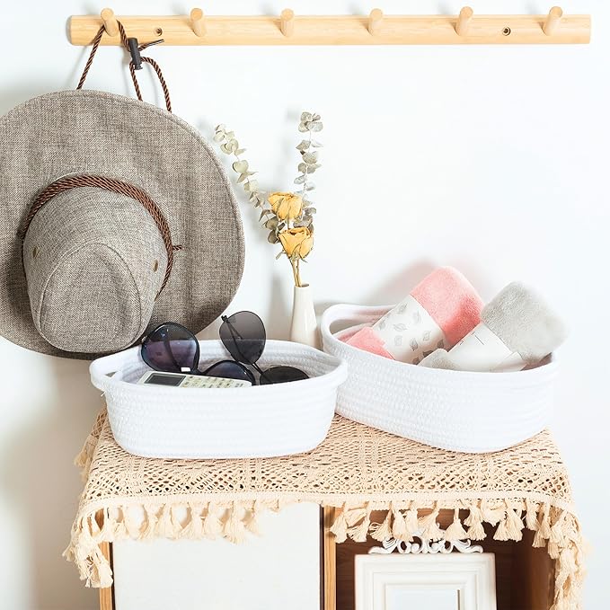 MINTWOOD Design 5-Piece Small Decorative Woven Storage Baskets Set for Shelves and Catch All Tray with Handles for Organizing Gifts, Dog and Cat Toys, Bathroom Accessories, Full White