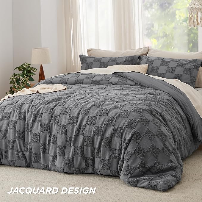 Bedsure Twin/Twin XL Comforter Set Dark Grey, Boho Tufted Bed Set, Checkered Farmhouse Shabby Chic Bedding, 2 Pieces, 1 Plaid Geometric Comforter and 1 Pillow Sham