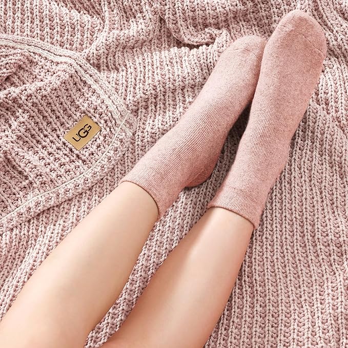 UGG Luna Knit Throw Cotton Chunky Soft Throw Blanket for Couch or Bed Cozy Washable Giftable Lightweight Blanket for Living Room or College Dorm, 50-inch x 70-inch, Quartz Pink