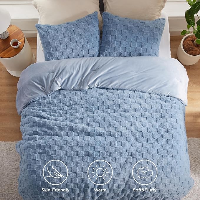 Bedsure Queen Fluffy Comforter Set, Ashley Blue Plush Fleece Bed Set, Checkered Farmhouse Boho Soft Warm Bedding for Winter, 3 Pieces, 1 Comforter (90"x90") and 2 Pillowcases (20"x26")